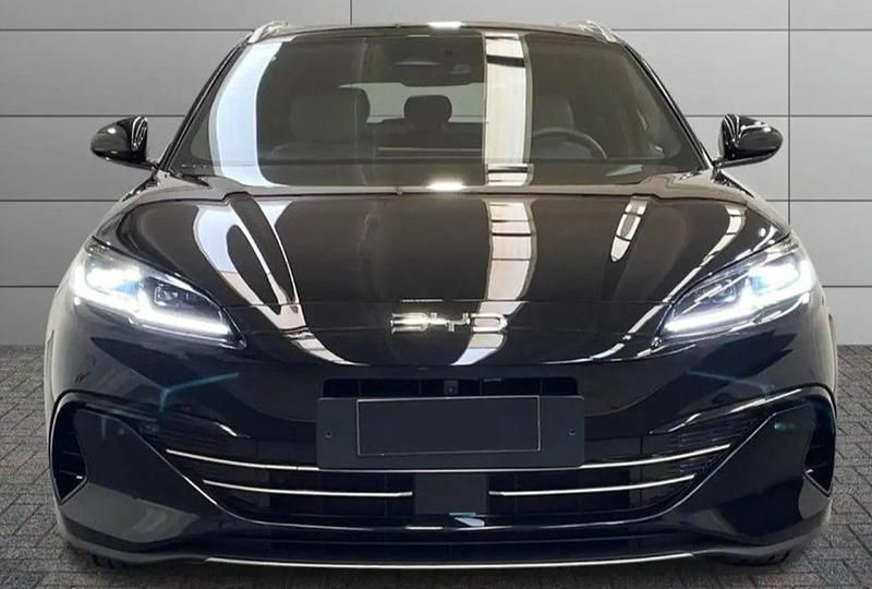 Nuova BYD Seal Boost 98 CV (72 kW) 2026 Obsidian black Station wagon