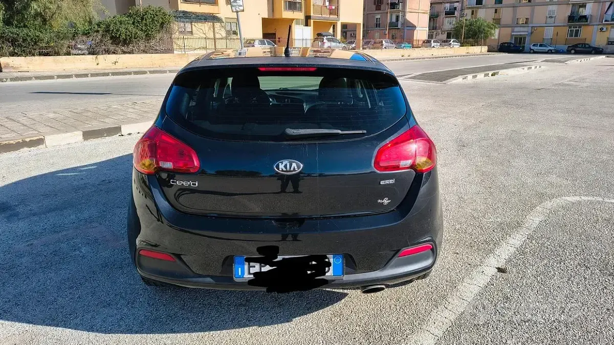 Usata Kia Ceed 110 CV (80 kW) 2013 Nero Utilitaria
