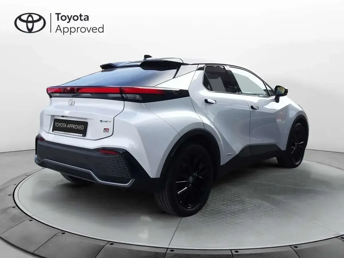 Usata Toyota C-HR Sport 198 CV (145 kW) 2024 Bianco SUV