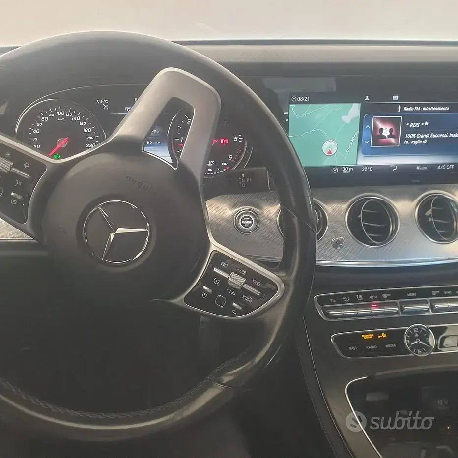 Usata Mercedes E220 Premium 194 CV (142 kW) 2019 Nero Berlina