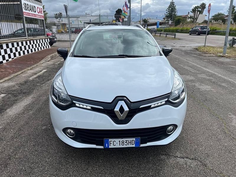 Usata Renault Clio GrandTour 89 CV (65 kW) 2015 Bianco Station wagon