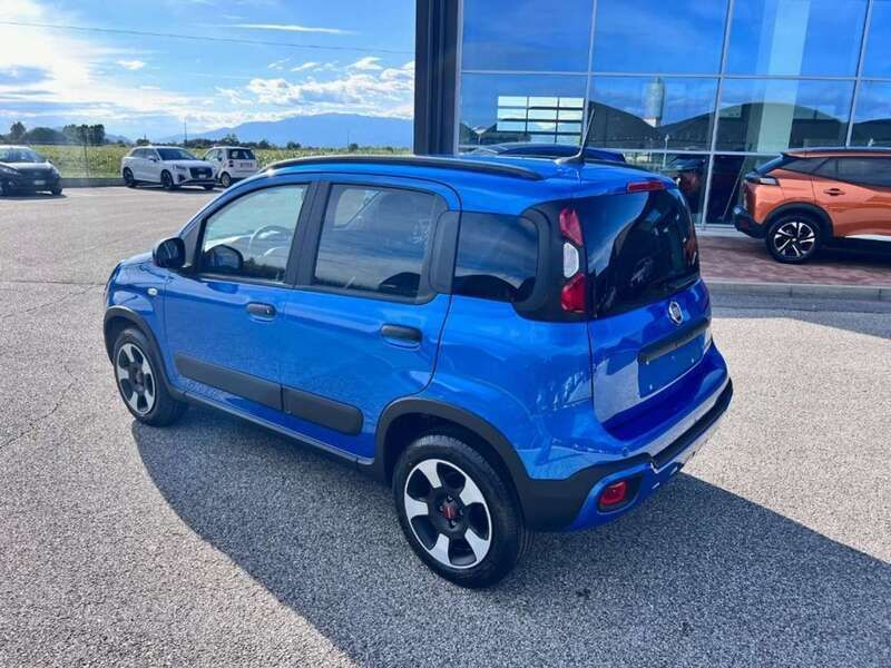 Usata Fiat Panda Cross Cross 69 CV (50 kW) 2024 Blu Utilitaria