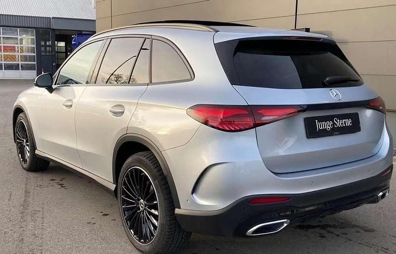 Usata Mercedes GLC220 AMG line 197 CV (144 kW) 2025 Argento SUV