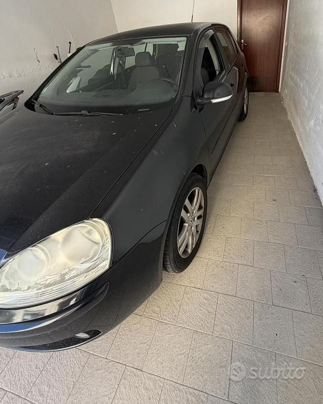Usata VW Golf V 2006 Nero Utilitaria