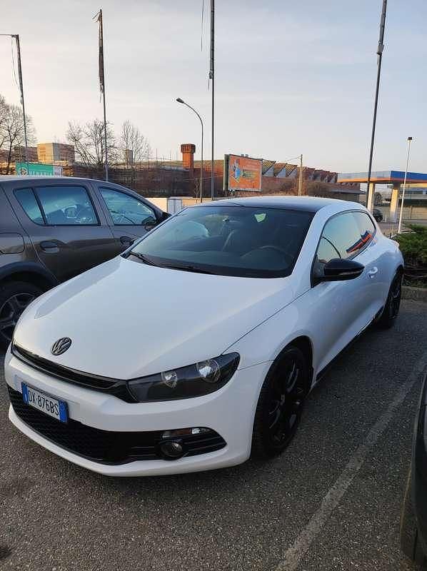 Usata VW Scirocco 122 CV (89 kW) 2009 Bianco Coupé