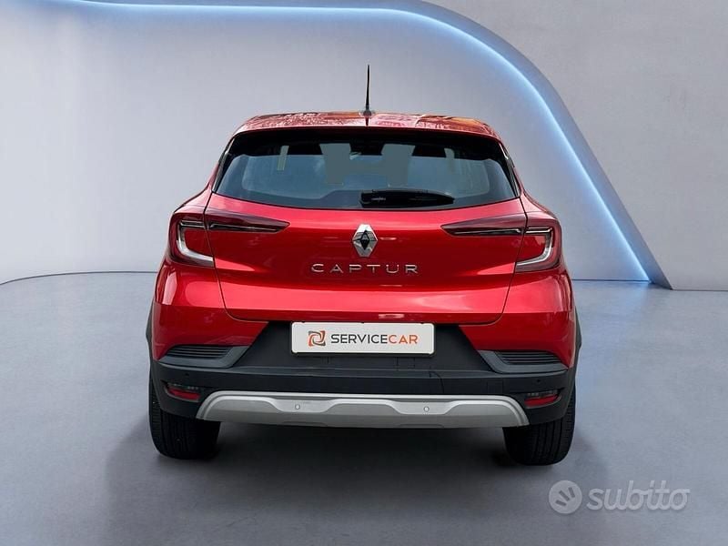 Usata Renault Captur Zen 91 CV (66 kW) 2022 Rosso SUV