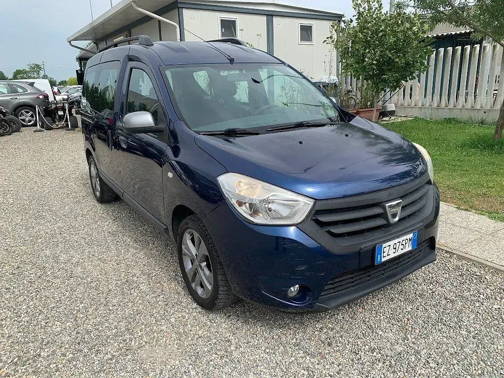 Usata Dacia Dokker Lauréate 90 CV (66 kW) 2015 Bluazzurro Monovolume