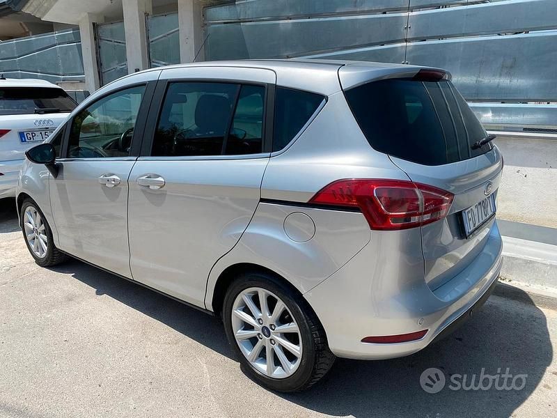 Usata 2017 Ford B-MAX Monovolume | 7200 € (Buon prezzo) - Immagine 1/4