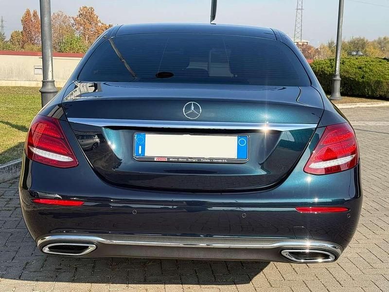 Usata Mercedes E220 Avantgarde 194 CV (142 kW) 2016 Berlina