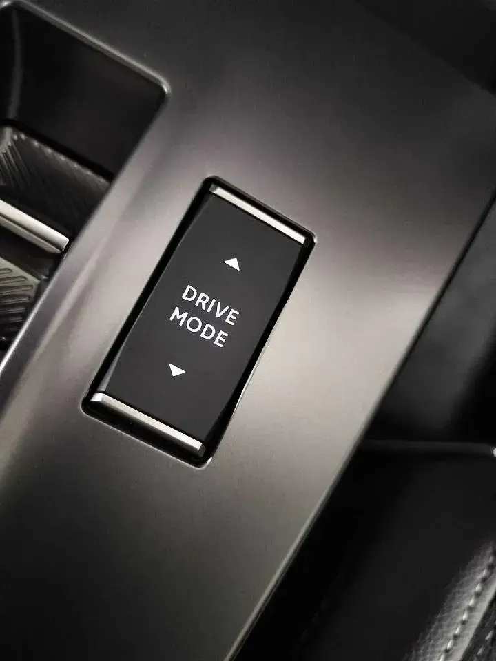 Nuova Opel Mokka 145 CV (106 kW) 2026 Verde SUV