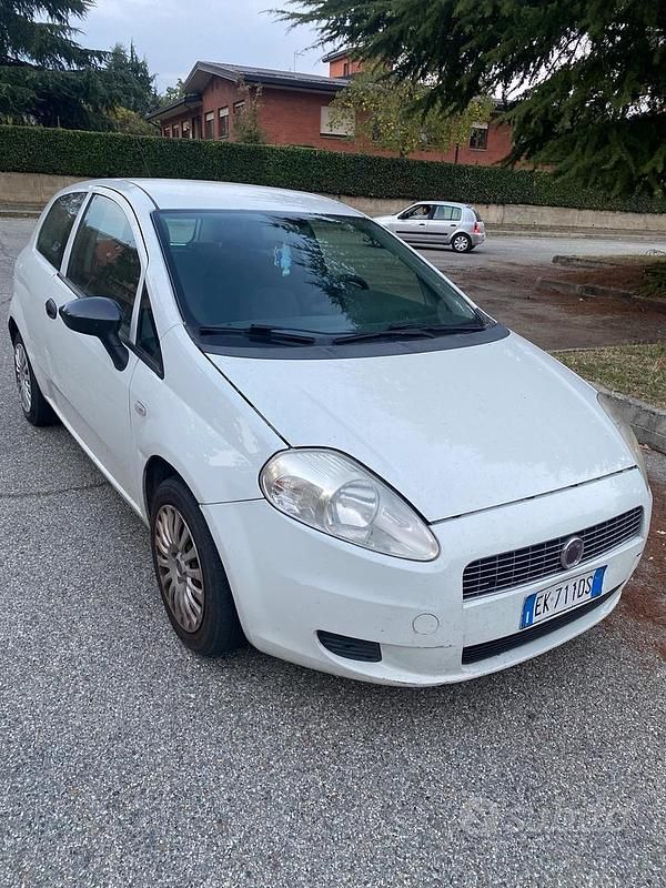 Usata Fiat Grande Punto S 2011 Bianco Utilitaria