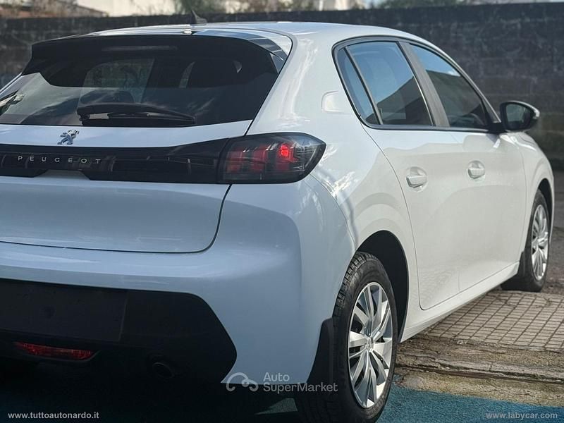 Usata Peugeot 208 Active 102 CV (75 kW) 2022 Bianco Utilitaria
