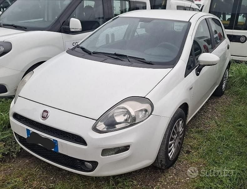 Usata Fiat Grande Punto 75 CV (55 kW) 2014 Bianco Utilitaria