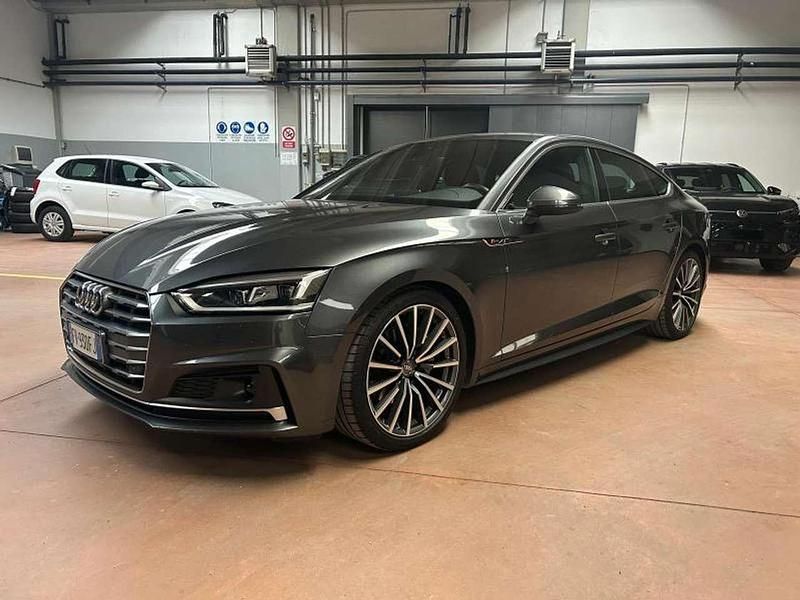 Usata Audi A5 Business 190 CV (139 kW) 2019 Grigio daytona perla Coupé