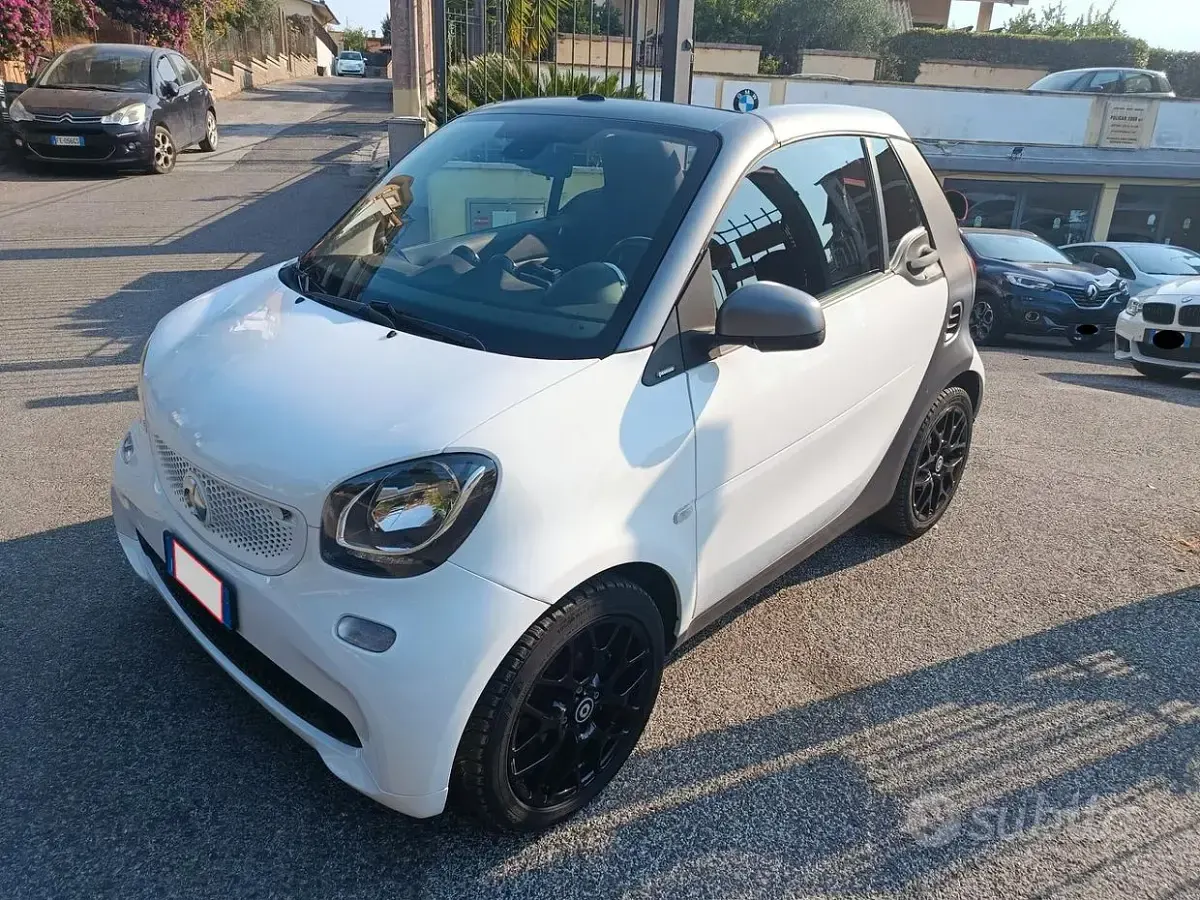 Usata Smart ForTwo Cabrio Passion 71 CV (52 kW) 2017 Bianco Cabrio
