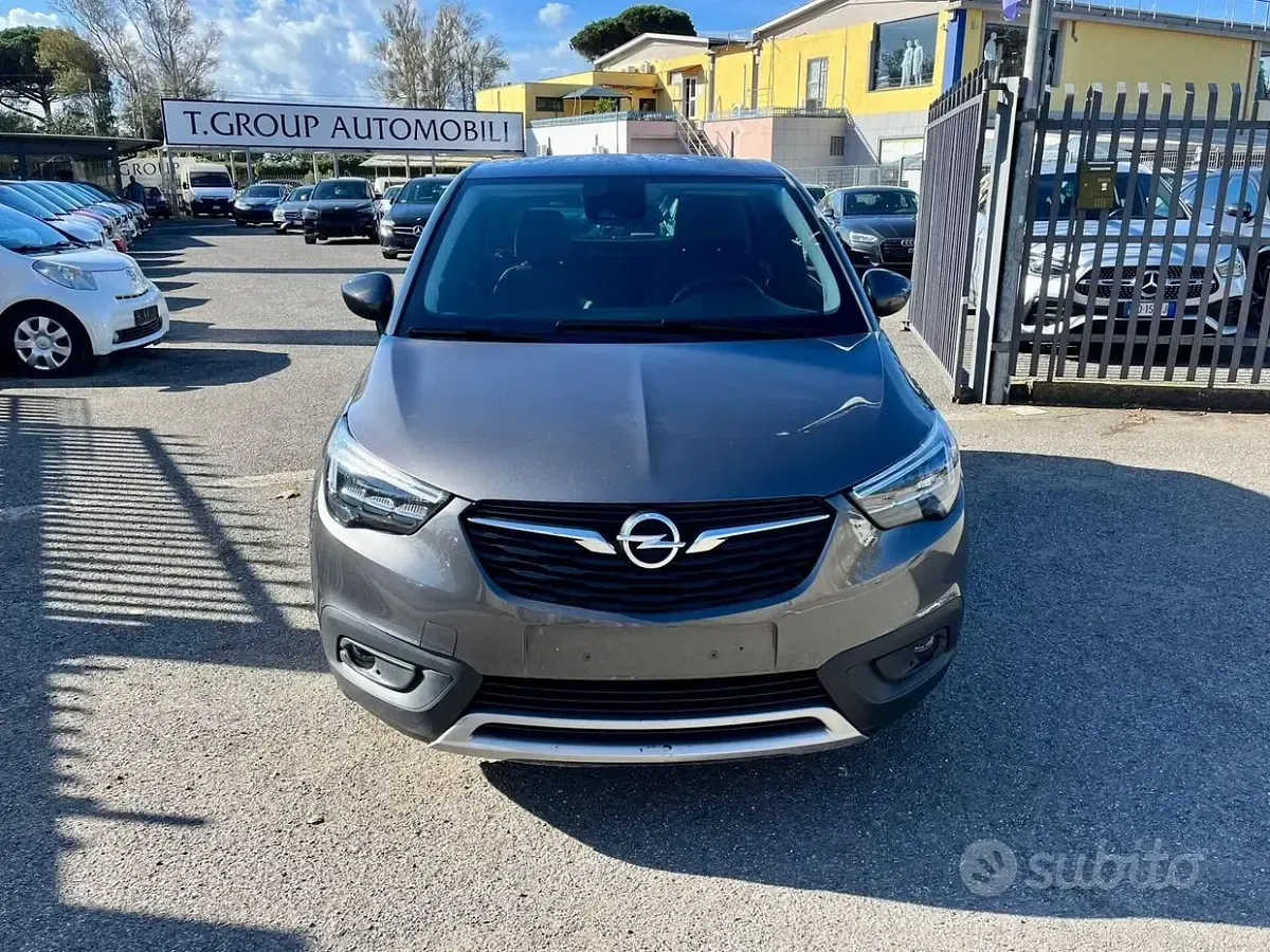 Usata Opel Crossland X Innovation 110 CV (80 kW) 2020 Grigio SUV