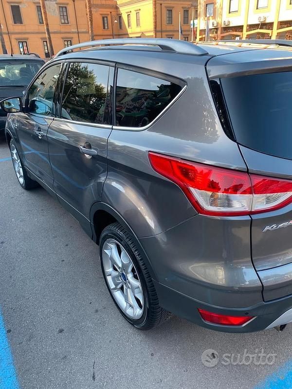 Usata Ford Kuga Titanium 140 CV (102 kW) 2014 SUV