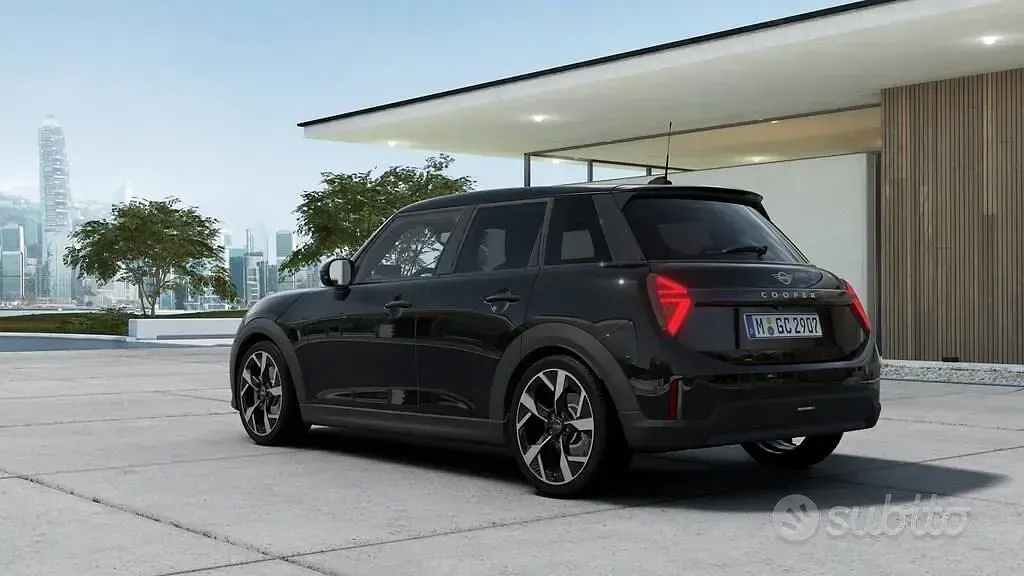 Nuova Mini Cooper Classic 150 kW (204 CV) 2026 Utilitaria