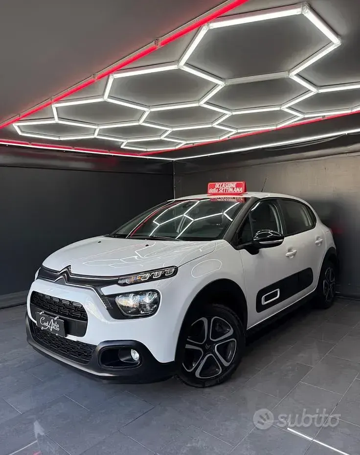Usata Citroën C3 Shine 102 CV (75 kW) 2022 Bianco Utilitaria