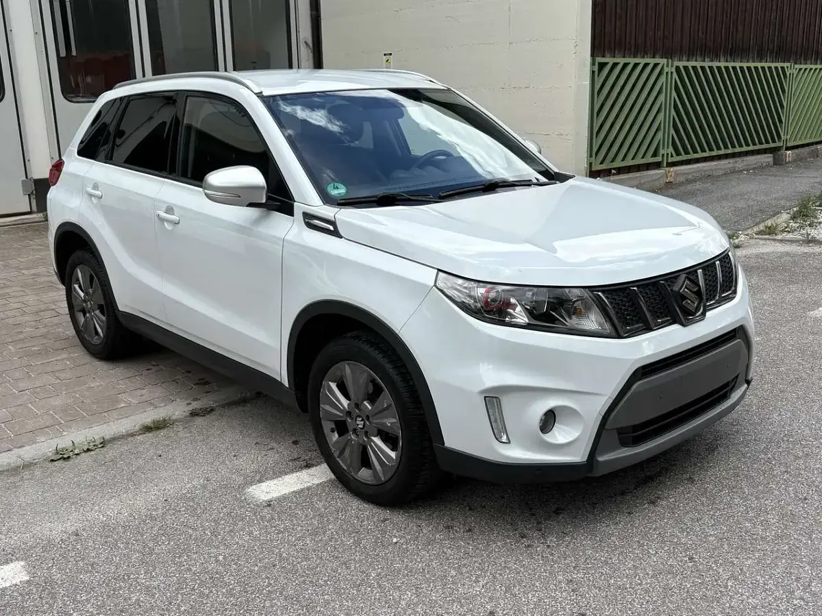 Usata Suzuki Vitara 140 CV (102 kW) 2017 Bianco SUV