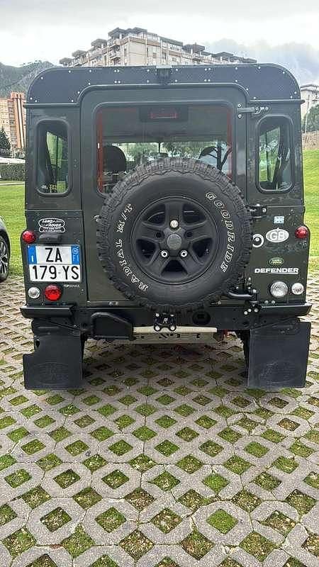 Usado Land Rover Defender SE 122 HP (89 kW) 2008 Verde Carrinha