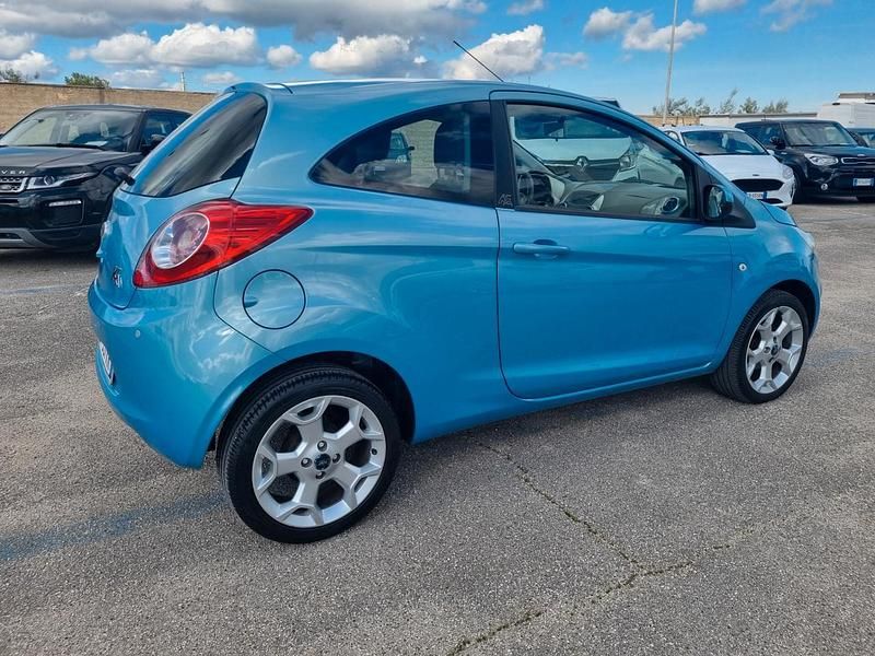Usata Ford Ka Titanium 75 CV (55 kW) 2009 Blu Utilitaria