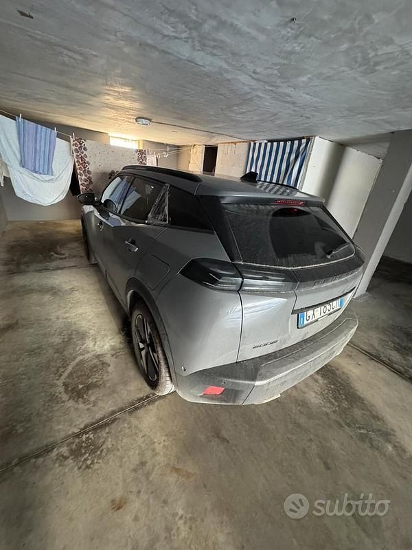 Usata Peugeot 2008 130 CV (95 kW) 2024 Grigio SUV