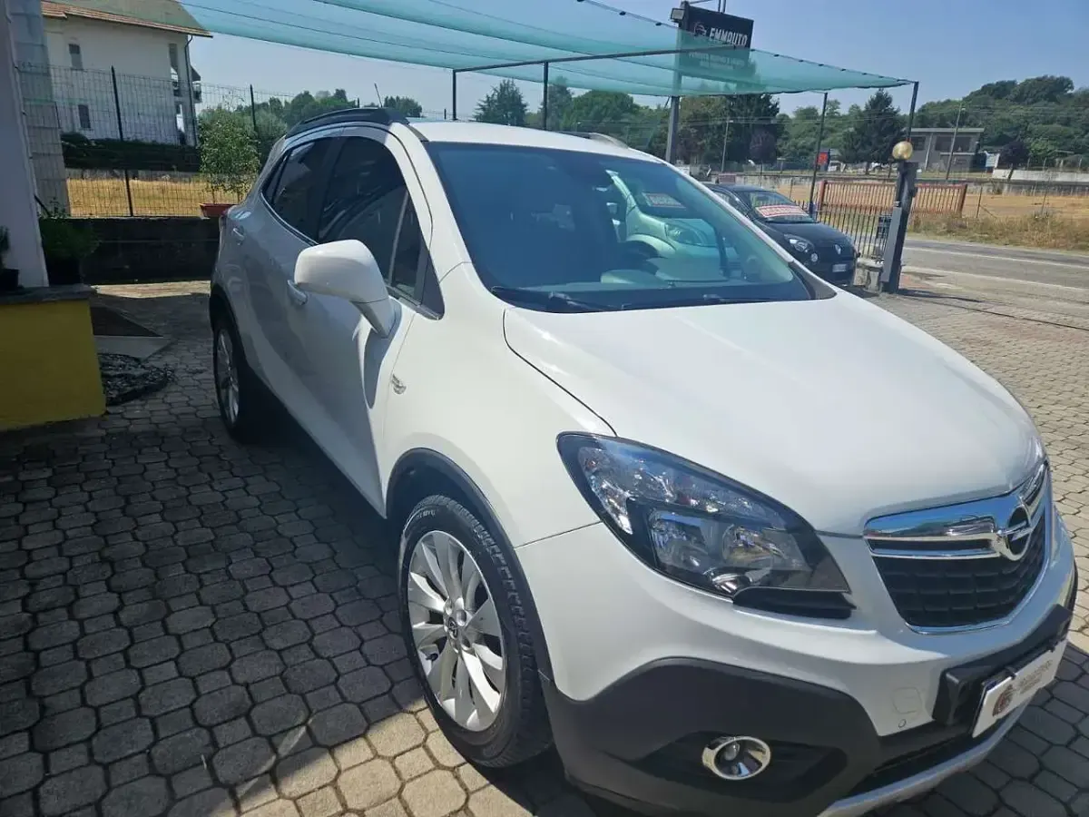 Usata Opel Mokka Cosmo 140 CV (102 kW) 2015 Bianco SUV