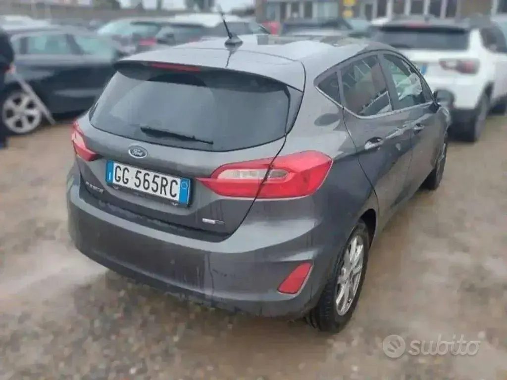 Usata Ford Fiesta Titanium 125 CV (91 kW) 2021 Grigio Utilitaria