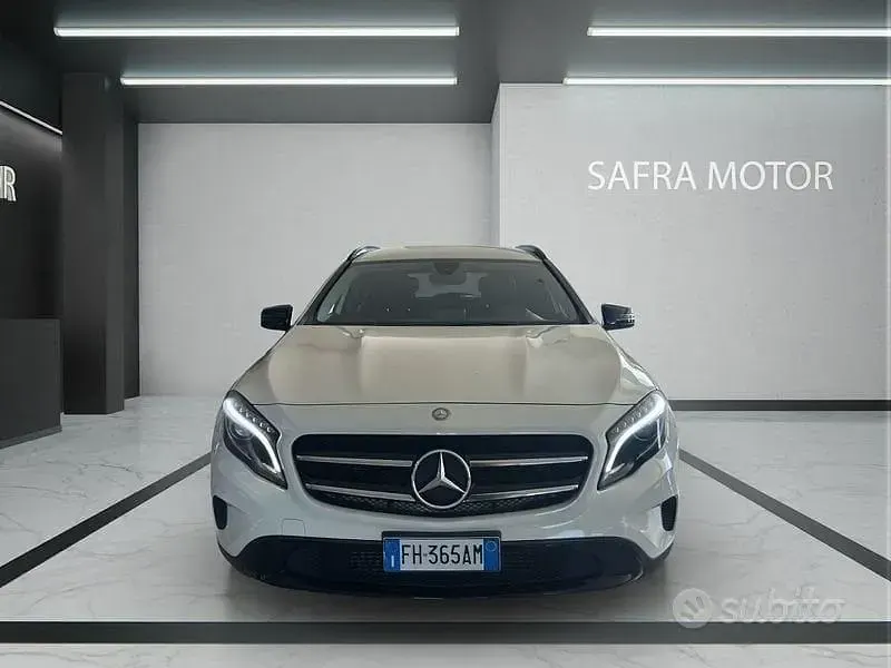 Occasion Mercedes GLA200 136 ch (100 kW) 2017 Blanc SUV