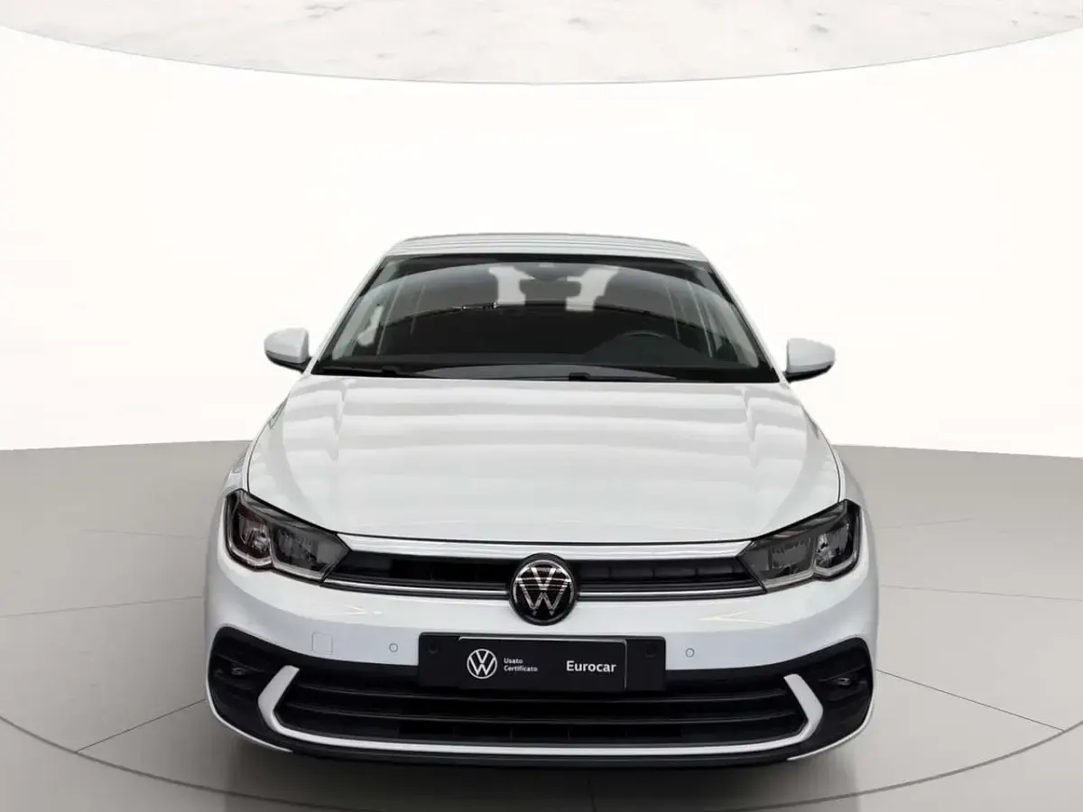 Usata VW Polo Life 95 CV (69 kW) 2023 Pure white Utilitaria