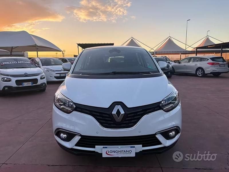 Usata Renault Scenic E-Tech Business 120 CV (88 kW) 2019 Bianco SUV