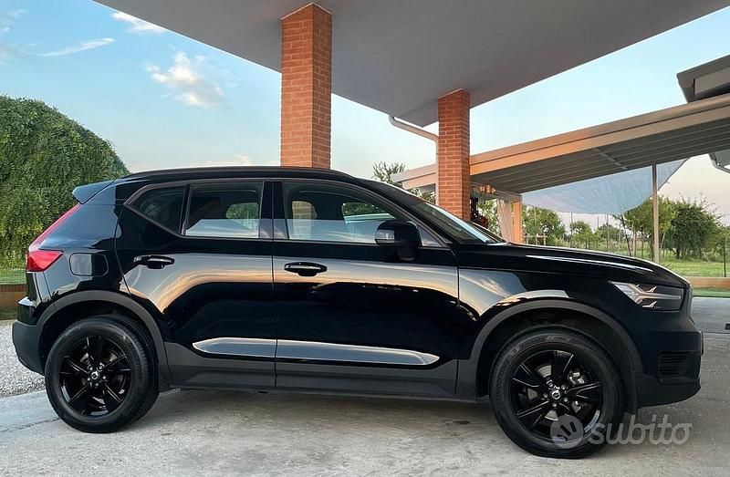 Usata Volvo XC40 150 CV (110 kW) 2019 Nero SUV