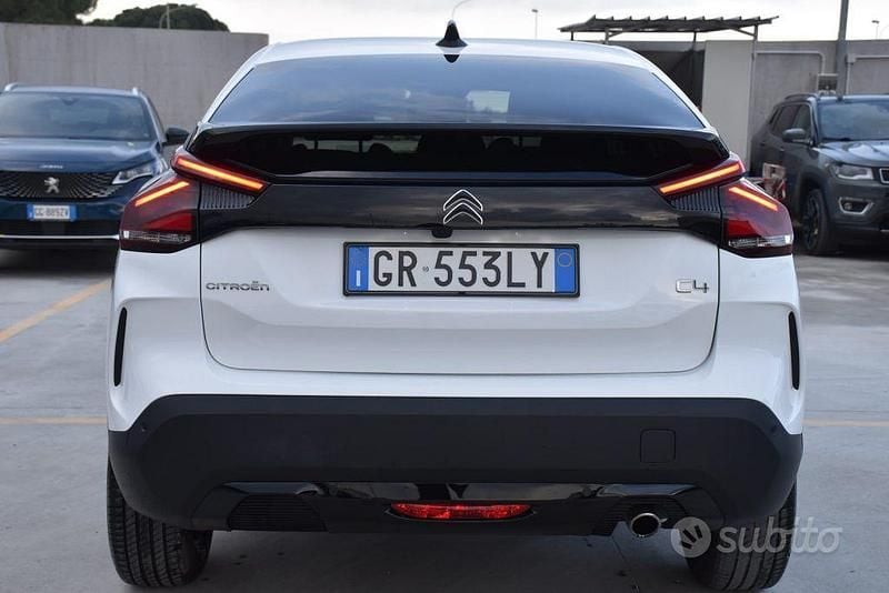 Usata Citroën C4 Shine 131 CV (96 kW) 2023 Bianco SUV