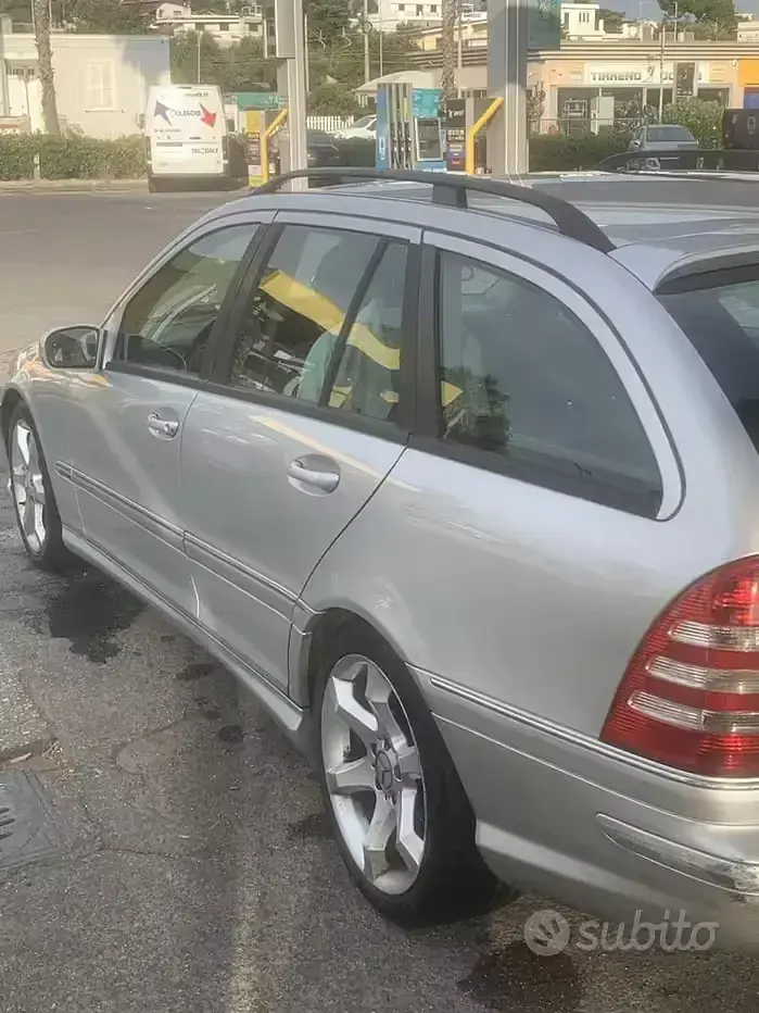 Usata Mercedes C200 122 CV (89 kW) 2007 Grigio Station wagon
