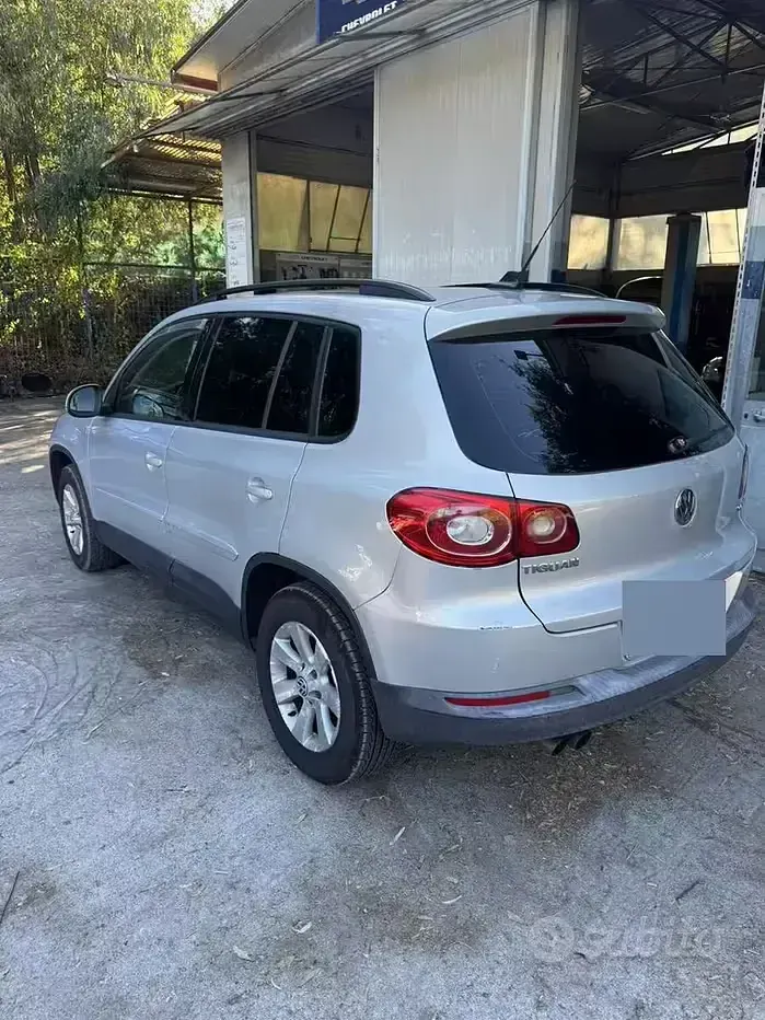 Usata VW Tiguan 140 CV (102 kW) 2008 Grigio SUV