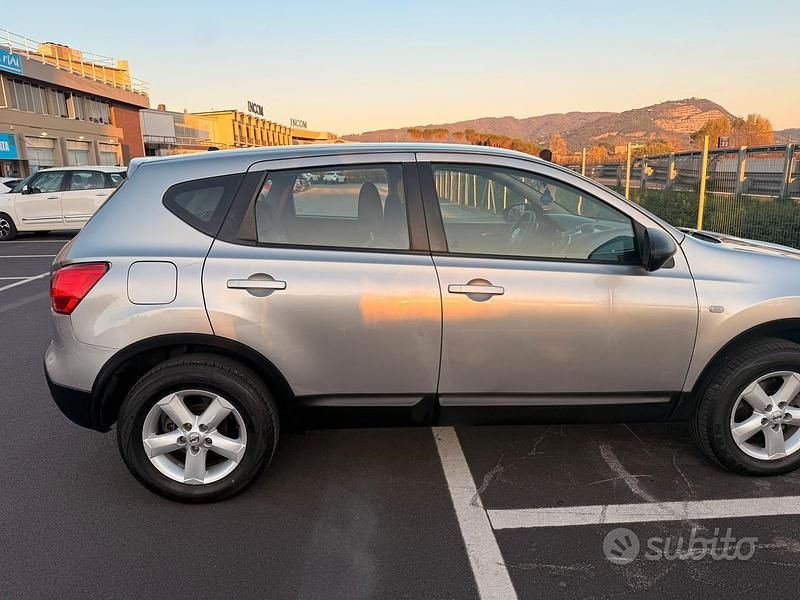Usata Nissan Qashqai 106 CV (77 kW) 2008 Grigio SUV