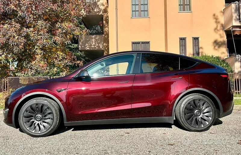 Gebraucht Tesla Model Y Long Range AWD 378 kW (514 PS) 2023 Rot SUV