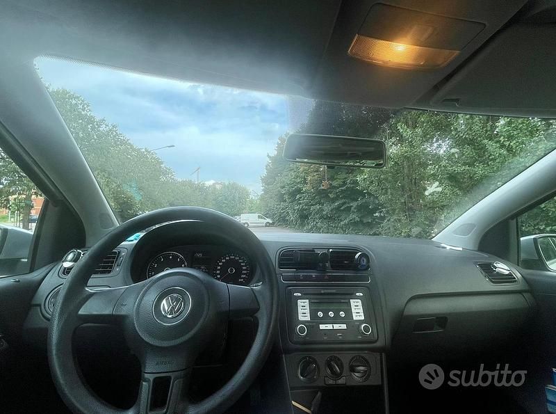 Usata VW Polo Sound 60 CV (44 kW) 2013 Grigio Utilitaria
