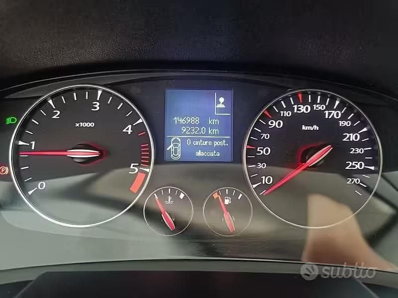 Usata Renault Laguna Coupé 150 CV (110 kW) 2011 Bianco Coupé