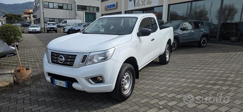 Usata Nissan Navara Acenta 163 CV (119 kW) 2021 Bianco Pick-up