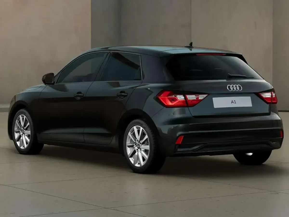 Usata Audi A1 Sportback Advanced Plus 116 CV (85 kW) 2025 Nero metallizzato Utilitaria