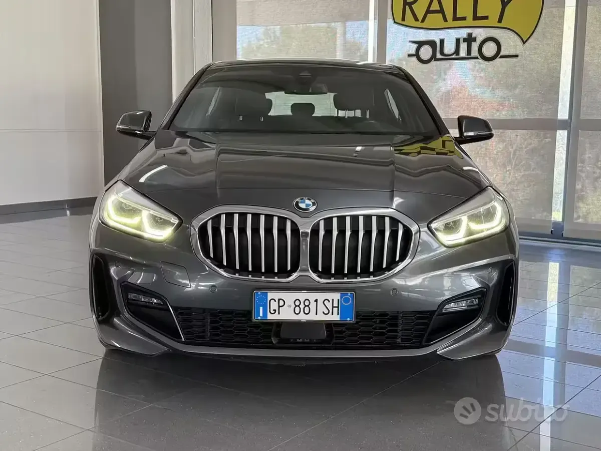 Usata BMW 116 M Sport 116 CV (85 kW) 2021 Grigio Utilitaria