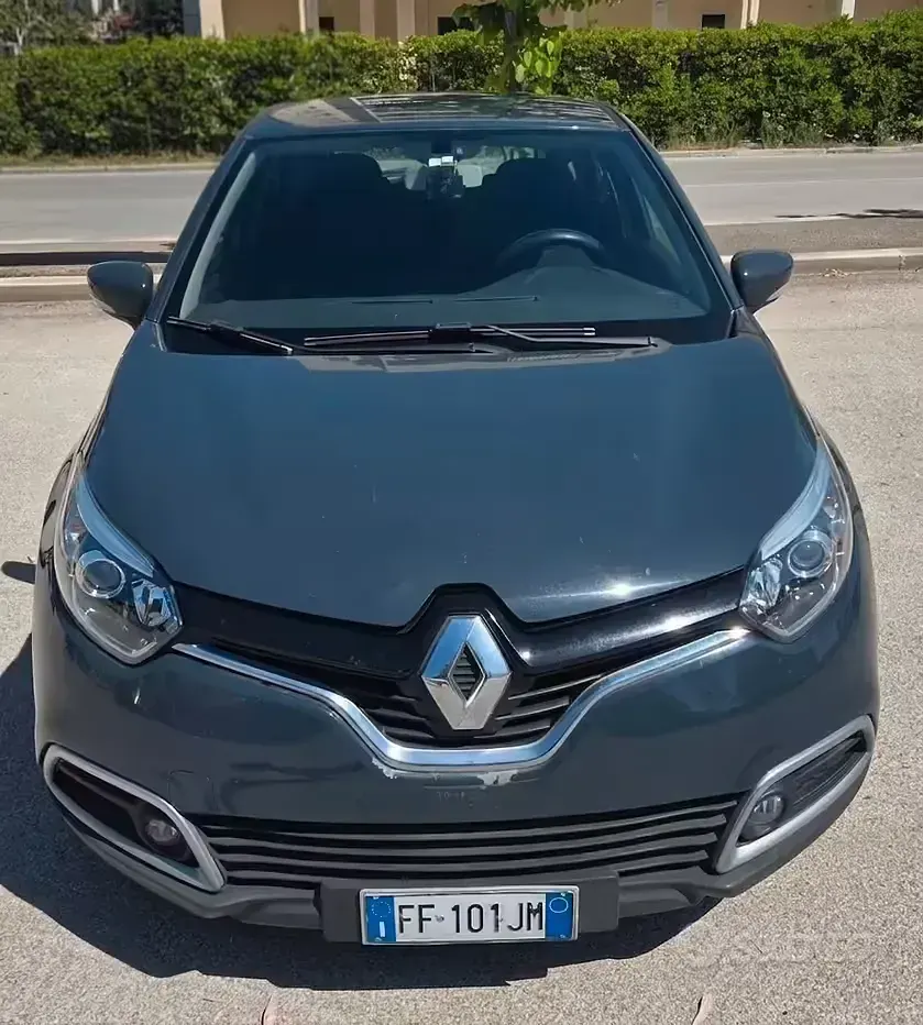 Usata Renault Captur 90 CV (66 kW) 2014 Blu SUV