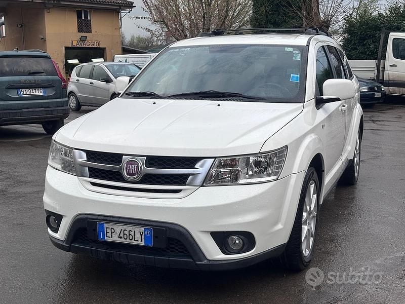 Usata Fiat Freemont Lounge 140 CV (102 kW) 2012 Bianco SUV
