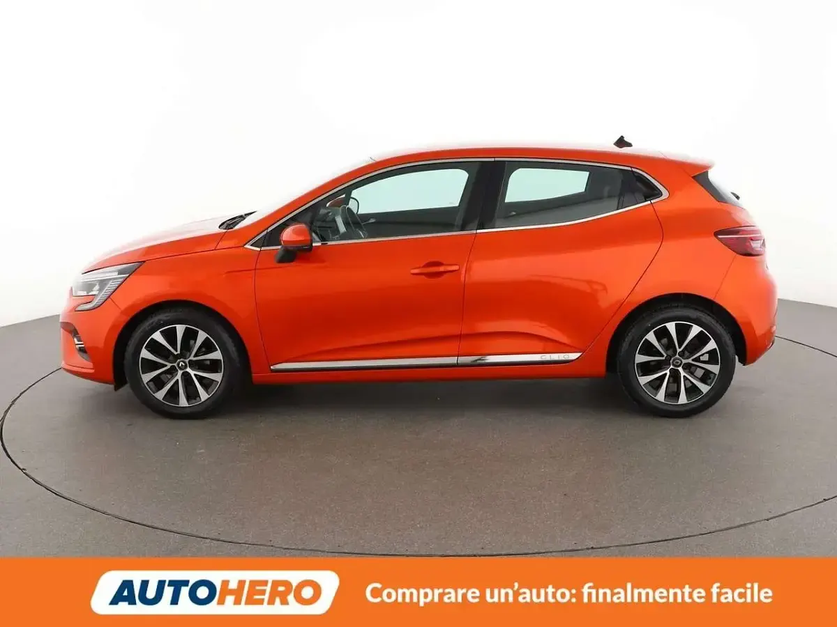 Usata Renault Clio Intens 101 CV (74 kW) 2020 Arancione Utilitaria
