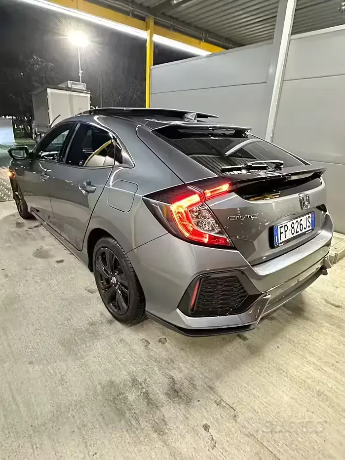 Usata Honda Civic Executive 120 CV (88 kW) 2017 Berlina