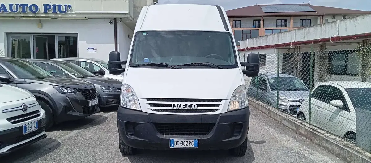 Occasion Iveco Daily 97 ch (71 kW) 2007 Blanc Van