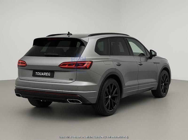 Usata VW Touareg Style 286 CV (210 kW) 2025 Grigio SUV