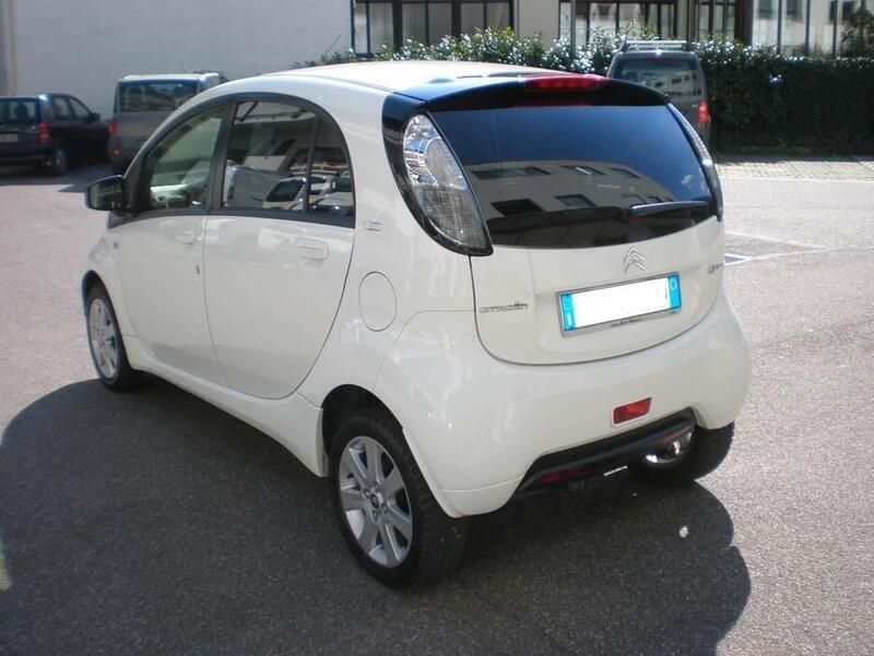 Begagnad Citroën C-zero Seduction 35 kW (48 HK) 2013 Vit Halvkombi